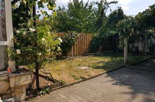 Wohnung kaufen in 85055 Ingolstadt, Ingolstadt - ** PROVISIONSFREIE 3 ZKB Wohnung mit Gartenanteil ruhige Lage