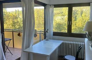 Wohnung kaufen in 97084 Würzburg, Würzburg - Provisionsfrei: Möbliertes Apartment mit Balkon und Weinbergblick