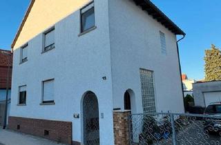 Haus kaufen in 68623 Lampertheim, Lampertheim - 2 Familienhaus im Zentrum von Lampertheim