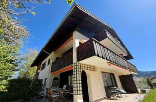 Wohnung kaufen in 82487 Oberammergau, Oberammergau – Modernisierte 2-Zi.-Whg., Terrasse, TG-Stellplatz, Pool für die WEG