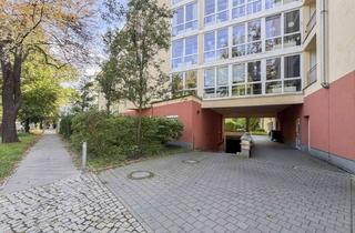 Wohnung kaufen in 13086 Weißensee, Solide Kapitalanlage in Berlin-Pankow: Vermietete 2-Zimmer-Wohnung mit Wannenbad und Keller