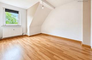 Wohnung kaufen in 95448 Bayreuth, Charmant wohnen über den Dächern – ca. 65 m² Dachgeschosswohnung in der Bayreuther Königsallee