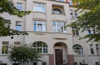 Wohnung kaufen in Gräfestraße 15, 06110 Halle, Schöne 3 Zi- ETW mit Südbalkon, sep. Küche, Wannenbad und Laminat in der südl. Innenstadt