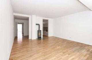 Wohnung kaufen in Tieckstraße 24, 10115 Mitte, Berlin-Mitte mit Garten: 99,64 m², 2 Zimmer , TG optional