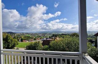Wohnung kaufen in 94116 Hutthurm, Kapitalanlage mit Weitblick - ca. 71 m² Maisonette, Balkon & Tiefgarage