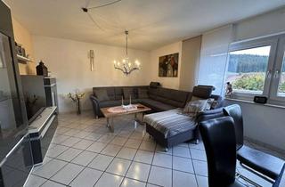 Wohnung kaufen in 78120 Furtwangen, Tolle 4,5 Zimmer Wohnung mit Balkon und Garage