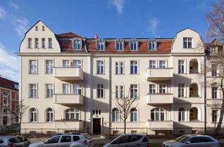 Wohnung kaufen in 14482 Babelsberg Süd, Charmante sanierte 2-Zimmer-Dachgeschosswohnung in Potsdam Babelsberg