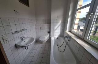 Wohnung mieten in Saale Str. 14, 06618 Naumburg, Saniertes 1-Zimmer-Apartment mit Badewanne in guter Lage