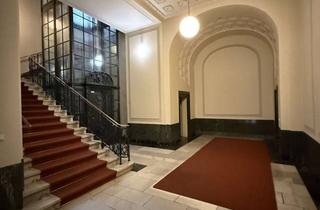 Wohnung mieten in Unter Den Linden 26, 10117 Mitte, Wohnen Unter den Linden – Exklusive 4-Zimmer-Wohnung mit direktem Blick auf das Brandenburger Tor