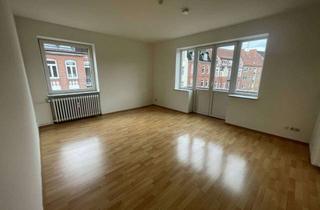 Wohnung mieten in Wrangelstraße 32, 24105 Blücherplatz, Großzügige 3-Zimmer-Wohnung in Kiel! | GLADIGAU