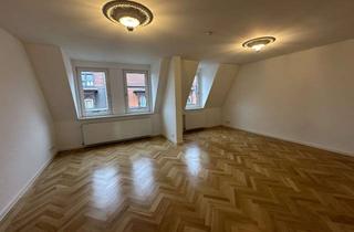 Wohnung mieten in 90429 Nürnberg, Altbaucharme trifft Moderne | Kernsanierte 2-Zimmer-Jugendstilwohnung