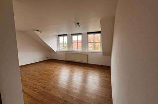 Wohnung mieten in Mittelstraße 18, 39387 Oschersleben, 2-Raum-Wohnung mit EBK und Blick auf den Marktplatz