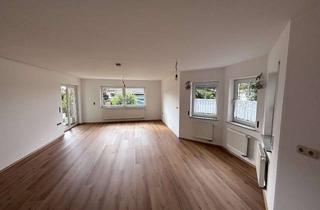 Wohnung mieten in Rosenacker 17, 56479 Hellenhahn-Schellenberg, Alltagstaugliche 2-Zimmer-Wohnung mit Balkon in Hellenhahn-Schellenberg