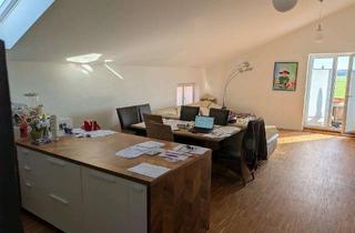 Wohnung mieten in Ludwig-Ganghofer-Straße 48, 83624 Otterfing, Platz zum Entfalten: 2-Zimmer-Dachgeschosswohnung in Otterfing