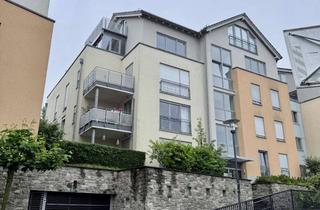 Wohnung mieten in Hainstraße 7a, 61476 Kronberg, Repräsentative 3-ZW zentral in Kronberg mit 2 Balkonen + TG-Stellplatz