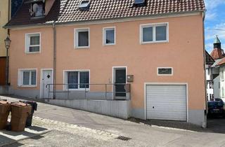 Wohnung mieten in Schmidtestr 11, 72379 Hechingen, Wohnen mit Charakter: Vier-Zimmer-Dachgeschosswohnung in Hechingen
