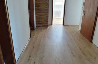 Wohnung mieten in Parkweg, 68804 Altlußheim, Frisch sanierte 3,5-Zimmer-Dachgeschosswohnung in Altlußheim