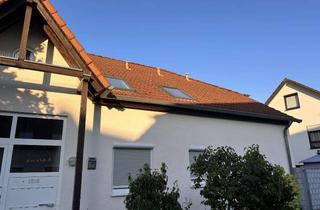 Wohnung mieten in Zissendorfer Garten, 53773 Hennef, Helle 3-Zimmer-Dachgeschosswohnung mit großem Südbalkon