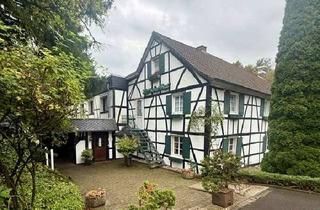 Gewerbeimmobilie mieten in 51515 Kürten, e+p estate! Fachwerk-Gasthof im Bergischen Land mit Hotel, Kegelbahn & Biergarten