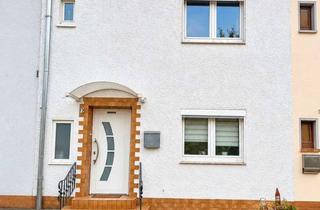 Reihenhaus kaufen in 66740 Saarlouis, Wohnen mit Charakter: Mittelreihenhaus in Saarlouis