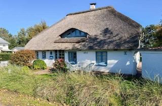 Haus kaufen in 25761 Hedwigenkoog, Historisches Reetdachhaus mit besonderem Charme nahe Büsum auf ca. 2.633 m² Grundstück