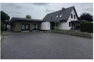 Einfamilienhaus kaufen in 25337 Elmshorn, Modernes Einfamilienhaus mit Anliegerwohnung "Wohnensemble ist flexibel nutzbar"