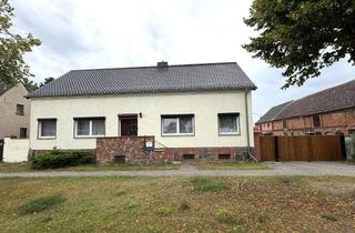 Haus kaufen in 16775 Sonnenberg, großer 4-Seitenhof mit Wohnhaus Scheune und viel Nebengelass
