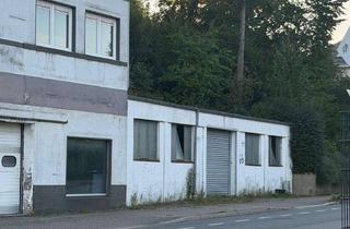 Gewerbeimmobilie kaufen in 42499 Hückeswagen, Werkstatt/Garage Wohnbebauung und Aufstockungspotenzial.