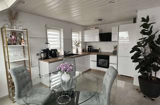 Immobilie mieten in Wiesenweg 29, 74906 Bad Rappenau, Charmante 2-Zimmer-Dachgeschoss Wohnung mit Dachterrasse & Balkon – halb möbliert zu vermieten