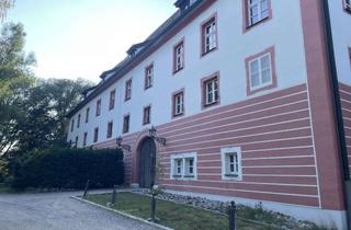 Wohnung kaufen in Schlossweg, 93083 Obertraubling, Wasserschloss Gebelkofen: wunderschöne Wohnung, Idylle pur