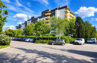 Wohnung kaufen in 82110 Germering, Modernisierte 3-Zimmer-Wohnung mit Balkon und Aufzug in Germering