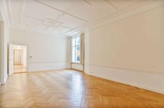 Wohnung kaufen in 10119 Prenzlauer Berg, Viel Platz auf 118 m² – 4 Zimmer und zwei Tageslichtbäder