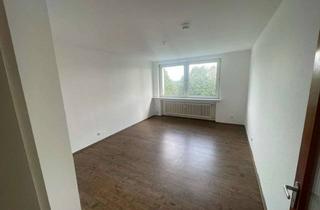 Wohnung mieten in Hahnerberger Straße 15, 42349 Cronenberg, Renovierte 36qm 1 Zimmerwohnung, KDB in Zentraler Lage / Uninähe