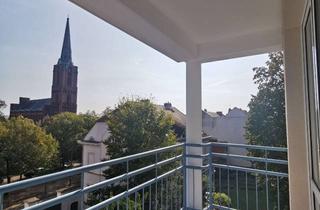 Wohnung mieten in Gubener Str. 38, 15230 Frankfurt, frisch renovierte, geräumige 2-Raum-Wohnung mit Balkon in beliebter Innenstadtlage