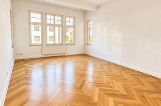 Wohnung mieten in Gellertstraße 17, 39108 Stadtfeld Ost, Großzügige Altbauwohnung mit historischem Charme, 2 Balkonen und Aufzug in Stadtfeld Ost