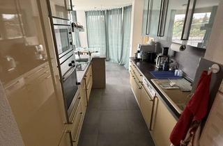 Wohnung mieten in Magirushof 53, 89077 Weststadt, Wohnung in zentraler Lage von Ulm mit Münsterblick, Balkon und Aufzug