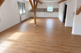Lofts mieten in Römershäuser Straße 27, 35075 Gladenbach, Loftwohnung mit großem Balkon und separatem Eingang. Erstbezug nach Sanierung.