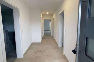 Wohnung mieten in Volksbadstraße 12, 84056 Rottenburg, Alltagstaugliche 3-Zimmer-Wohnung in Rottenburg an der Laaber