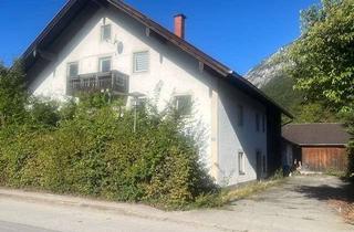 Bauernhaus kaufen in 83435 Bad Reichenhall, Renovierungsbedürftiges Bauernhaus mit 3 Wohnungen und Nebengebäude!Auch für Hausneubau geeignet!