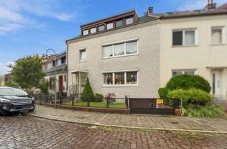 Haus kaufen in 28215 Regensburger Straße, Großzügiges Reihenmittelhaus mitten in Findorff - zwei Balkone, vielseitig und voller Möglichkeiten