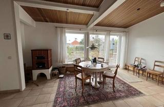 Haus mieten in 21614 Buxtehude, Modernisierter Bungalow mit Gartenparadies und Garage in Buxtehude Süd
