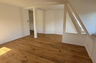 Wohnung mieten in 70197 Stuttgart, Klassisch & Schön. Luxuriös sanierte 2-Zimmer-Wohnung im beliebten Stuttgarter Westen.