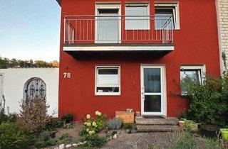 Haus kaufen in 64289 Darmstadt, Darmstadt - Reihenendhaus am Waldrand in Kranichstein