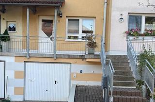 Haus kaufen in 04316 Leipzig, Leipzig - Haus mit Einliegerwohnung, Balkon, Terrasse und kleinem Garten