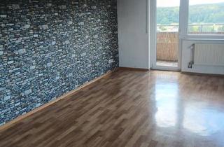Wohnung kaufen in 97892 Kreuzwertheim, Kreuzwertheim - 3-Zimmerwohnung mit potenzial
