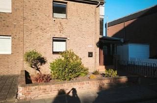 Haus kaufen in 50374 Erftstadt, Erftstadt - Provisionsfreies Zweifamilienhaus in Erftstadt-Liblar