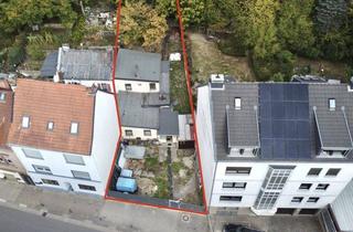 Haus kaufen in 66113 Saarbrücken, Wohnhaus mit 2 Wohneinheiten auf attraktivem Grundstück -Potenzial zur Neubebauung