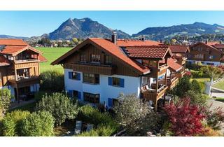 Wohnung kaufen in 87527 Ofterschwang, Traumhafte Dachgeschosswohnung mit Panoramablick in Sigishofen