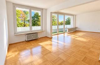 Wohnung kaufen in Schwibbogenplatz 2a, 86153 Innenstadt, Helle, große 3,5 Zimmerwohnung mit gr. Balkon, EBK, TG Platz und Schwimmbad! Augsburg Zentrum!