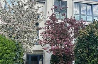 Wohnung kaufen in Niederrheinstr. 297, 40489 Kaiserswerth, Kaiserswerth: Erdgeschosswohnung mit eigenem Garten und viel Gestaltungspotenzial